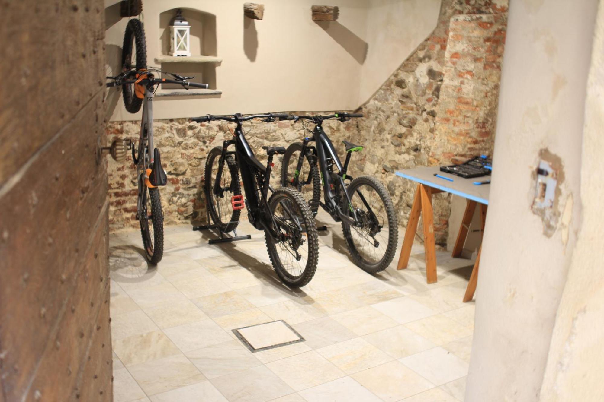 R&B La Torre Bed and Breakfast Mondovì Exteriör bild